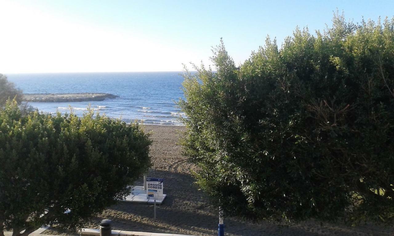 Beachfront House Màlaga Exteriér fotografie